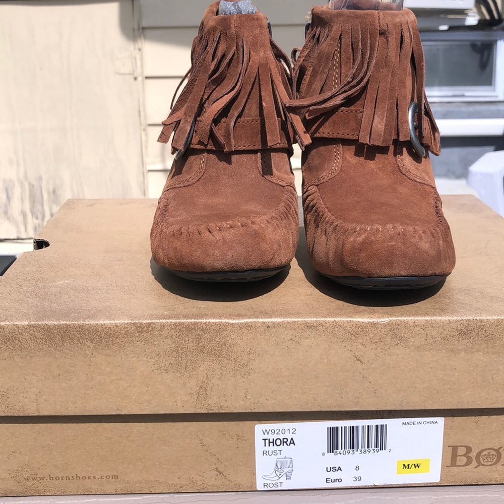 Born thora rust suede vintage bootie sz8